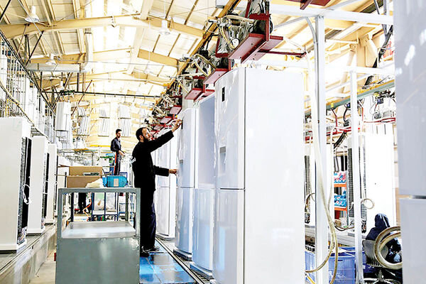 مدیرکل صنایع: تولید یخچال فریزر ۲۴ درصد افزایش یافت