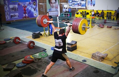 سه اصفهانی در اردوی تیم ملی وزنه برداری ایران