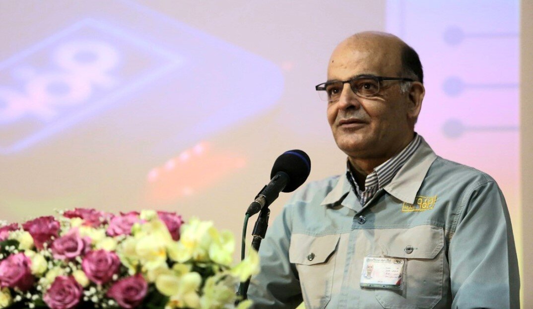 فولاد مبارکه تا ریشه‌کنی کامل کرونا در کنار مردم خواهد بود/ پشتیبانی و مانع‌زدایی از تولید براساس اولویت‌های وزارت صمت