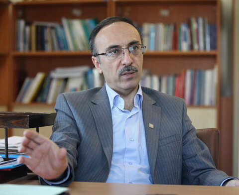 اقدام ارزشمند فولاد مبارکه در تأمین اکسیژن رایگان مراکز درمانگر توصیف‌ناپذیر است