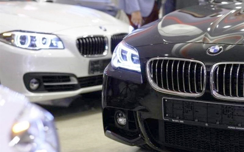 عقب‌نشینی خریداران خودروهای خارجی/ بازار خودرو قفل شد