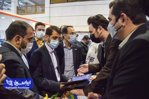 بازدید مدیرعامل شرکت فولاد مبارکه از غرفه شرکت‌های زیرمجموعه در نمایشگاه متالکس