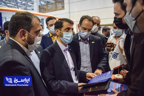 بازدید مدیرعامل شرکت فولاد مبارکه از غرفه شرکت‌های زیرمجموعه در نمایشگاه متالکس