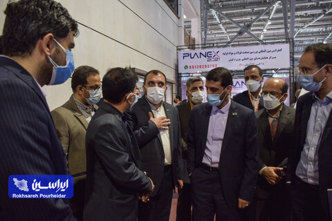 بازدید مدیرعامل شرکت فولاد مبارکه از غرفه شرکت‌های زیرمجموعه در نمایشگاه متالکس