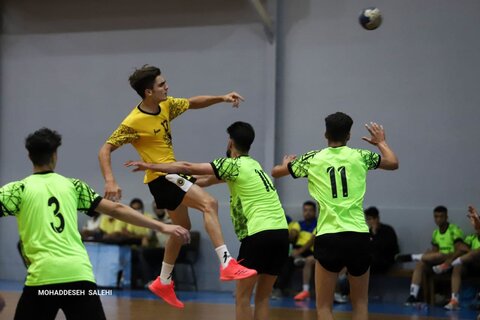 صعود 4 تیم اصفهانی به مرحله یک‌چهارم نهایی هندبال نوجوانان کشور