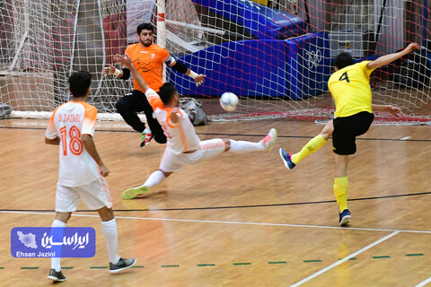 رقابت‌ تیم های فوتسال سپاهان و مس سونگون