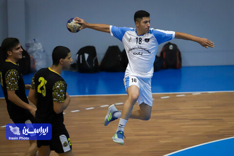 نیمه نهایی هندبال نوجوانان کشور