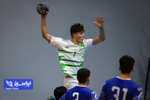 نیمه نهایی هندبال نوجوانان کشور