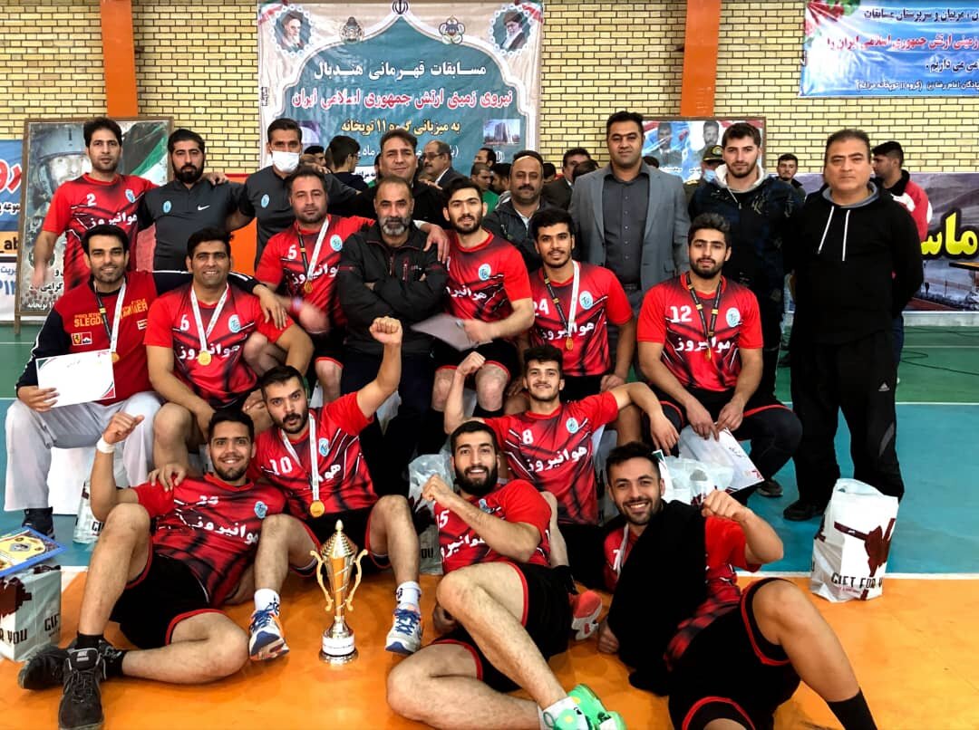 قهرمانی هوانیروز اصفهان در رقابت‌های هندبال نزاجا
