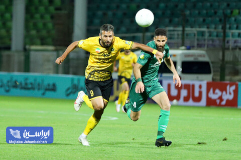 تقابل گاندوها و طلایی‌پوشان در دربی اصفهان/ مچ‌اندازی گل‌محمدی و قلعه‌نویی در سیرجان