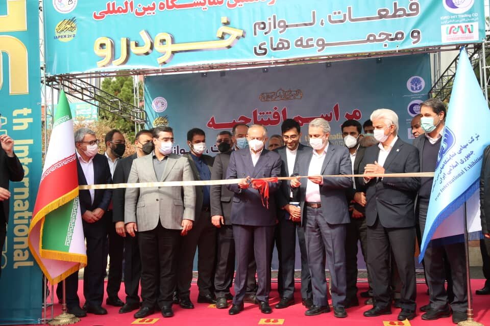 افتتاح نمایشگاه بین‌المللی قطعات، لوازم و مجموعه‌های خودرو با حضور وزیر صمت و مشاور نخست وزیر پاکستان