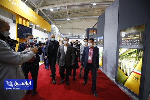 بازدید معاون امور صنایع وزارت صمت از غرفه گروه فولاد مبارکه در هجدهمین نمایشگاه بین‌المللی ایران‌متافو