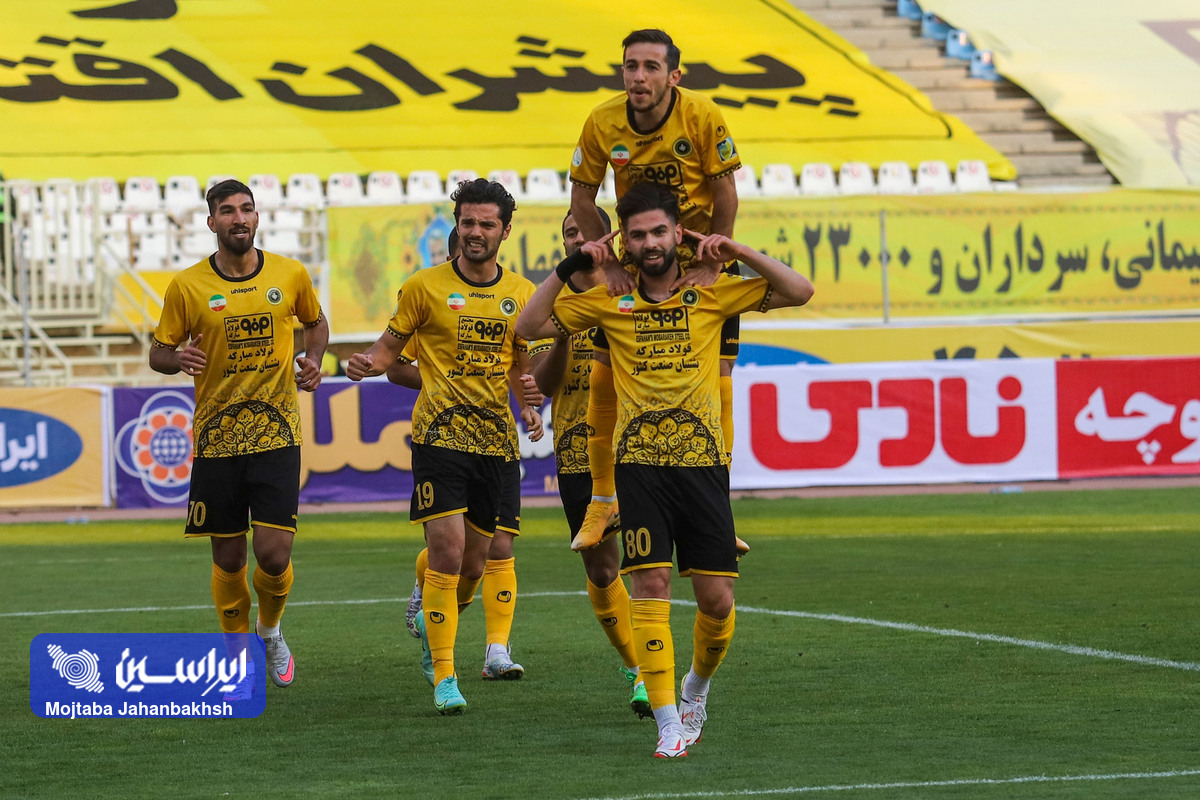 میزبانی سپاهان از فجر/ قلعه‌نویی به فرهاد رسید