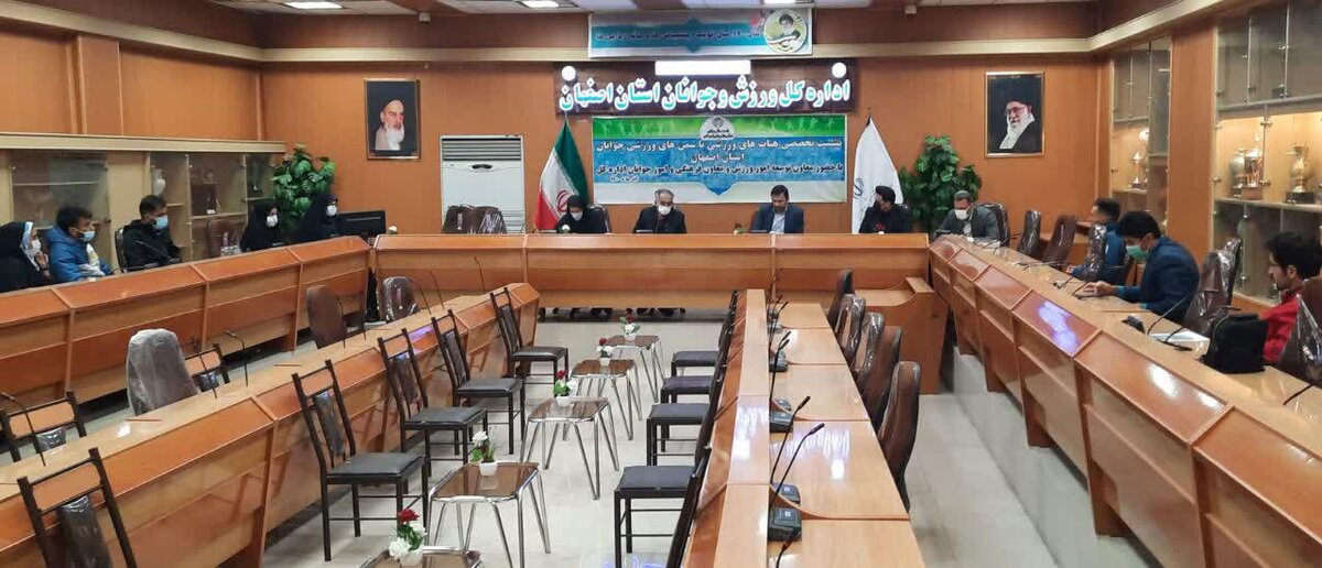 نشست صمیمی ورزشی‌ها با سمن‌های جوانان برگزار شد 