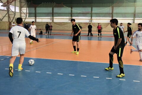 جشنواره گل ستارگان تالاسمی مقابل رسانه استان اصفهان