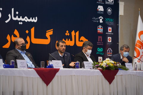 استقبال معاون وزیر نفت از پیشنهاد مدیرعامل فولاد مبارکه/ فلاحتیان: آمادگی استفاده از ظرفیت‌ها برای خرید میزان صرفه‌جویی مصرف بخش خانگی در صنایع را داریم