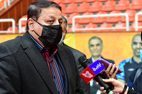 هندبالیست‌های سپاهان افتخارآفرینی کردند/ در بسکتبال تیم‌داری نمی‌کنیم