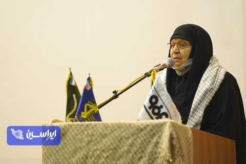 آیین تکریم مادران و همسران شهدای شرکت فولاد مبارکه