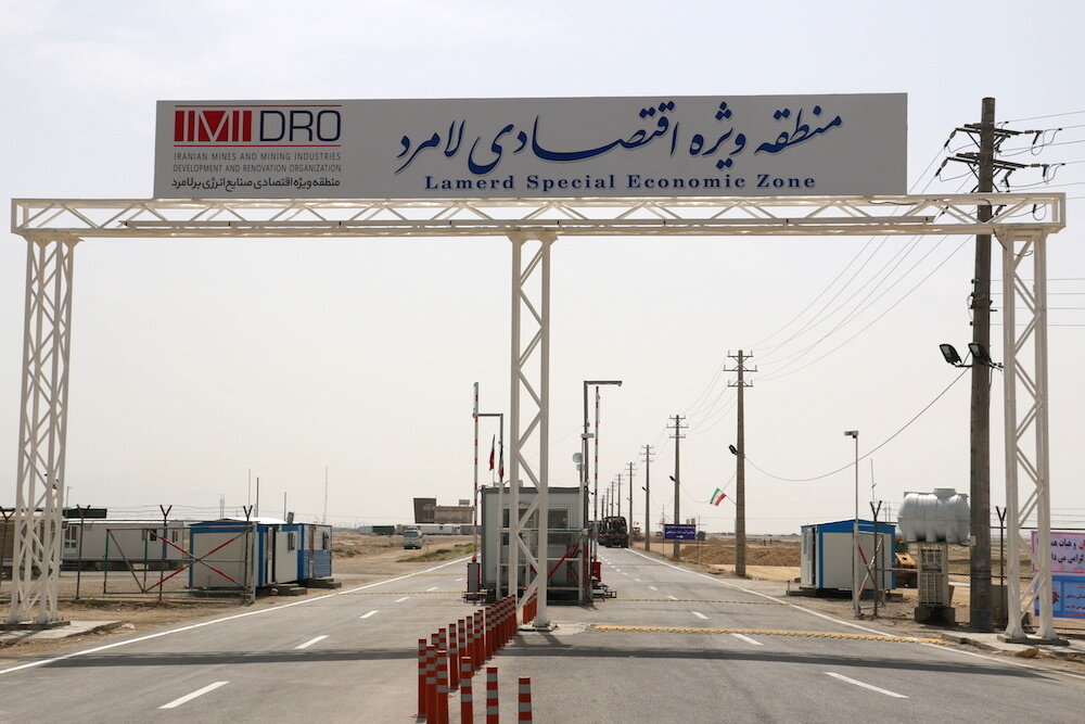 ارزش قراردادهای توسعه زیرساخت در منطقه ویژه لامرد به ۲۰ هزار میلیارد ریال رسید 