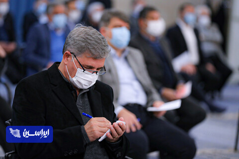 رهبر انقلاب در دیدار تولیدکنندگان و فعالان اقتصادی: