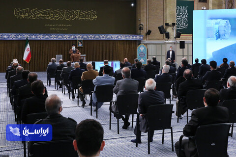 رهبر انقلاب در دیدار تولیدکنندگان و فعالان اقتصادی: