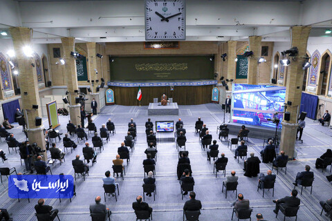 رهبر انقلاب در دیدار تولیدکنندگان و فعالان اقتصادی: