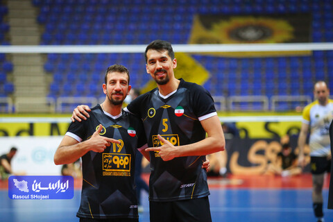 تمرکزم روی قهرمانی با سپاهان است/ همه تیم ها در پلی‌آف شرایط یکسانی دارند