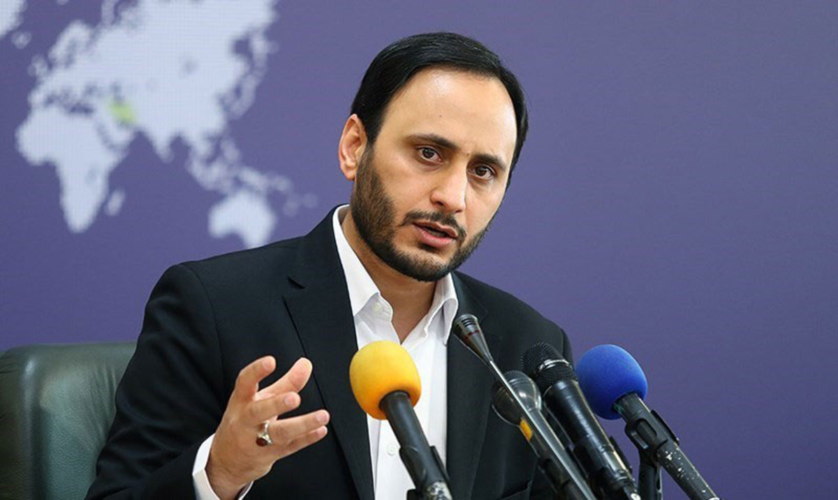 دولت در مسائل فنی تیم ملی دخالت نمی‌کند/ شایعه دیدار برخی بازیکنان با مخبر