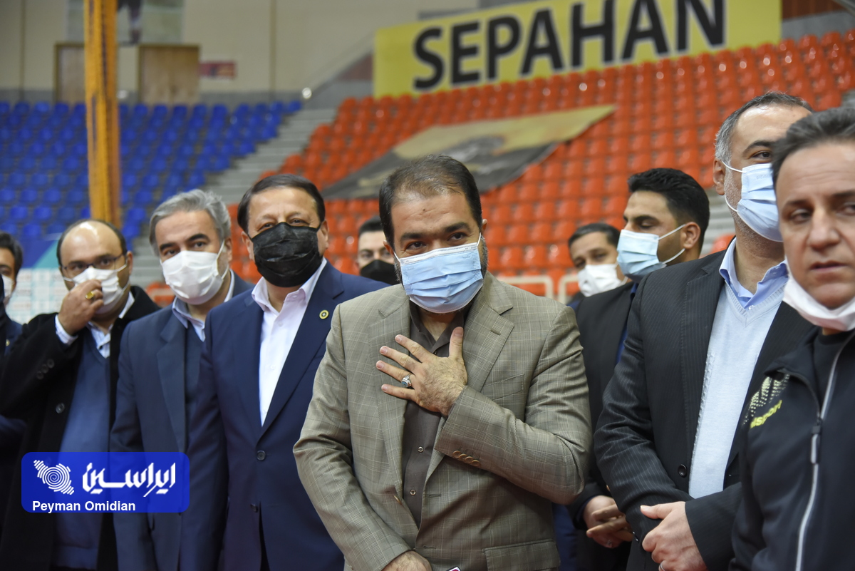 استاندار اصفهان قهرمانی تیم هندبال سپاهان را تبریک گفت