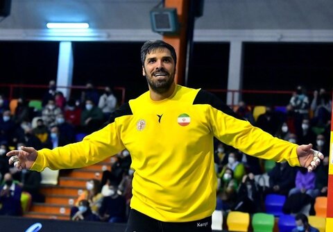 سیاوشی: وسلین مربی بزرگ و با کارنامه قوی است