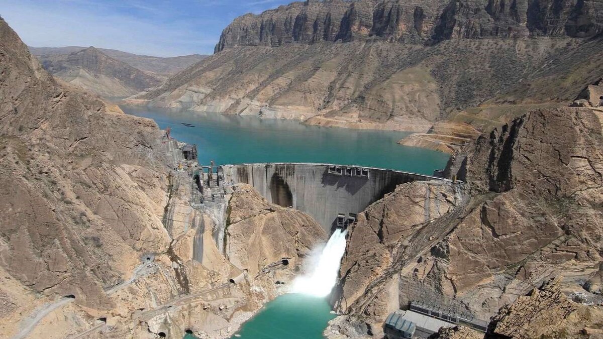 افزایش ۲.۵ برابری تولید انرژی در نیروگاه‌های برق‌آبی شرکت آب و نیرو