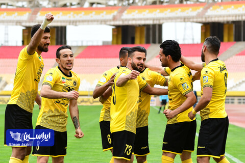 پایان تساوی‌های سپاهان، برد پرحاشیه استقلال و طلسم‌شکنی ذوب‌آهن