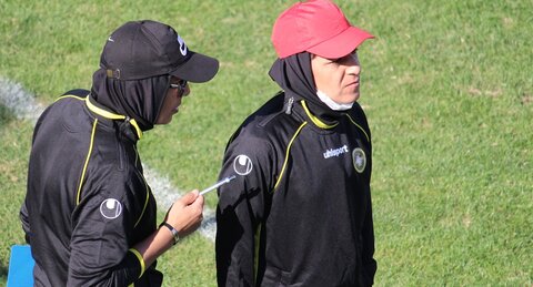 بازیکنان ما هیچگاه زیر نور غیرطبیعی بازی نکردند