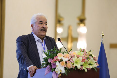 می‌توانیم آینده اقتصاد ایران را در کویر مرکزی رقم بزنیم