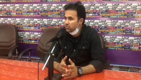 تراکتور گل‌های اتفاقی دریافت کرد