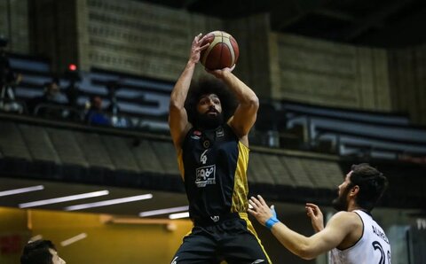 سپاهان _ فولاد هرمزگان/ تقابل آسمان خراش‌های فولادی