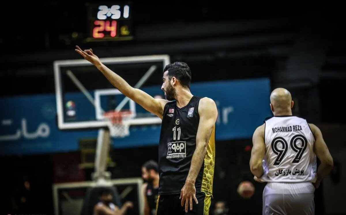 سپاهان ۶۱ _ ذوب‌آهن ۸۴/ گاندوها فاتح دربی اصفهان شدند