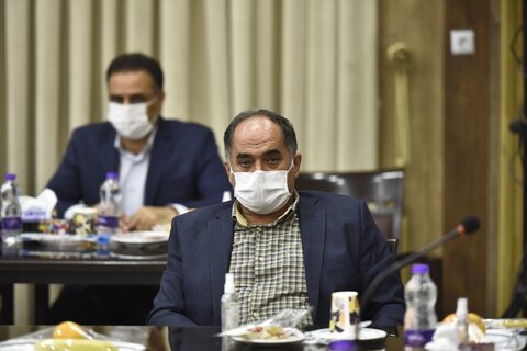 ورق فولادی در بورس به دست مصرف کننده نمی‌رسد