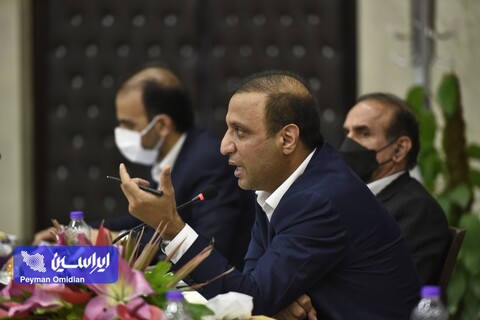 نشست هم‌اندیشی فولاد مبارکه با مراکز خدماتی و تبیین اهداف و استراتژی‌های ۱۴۰۱