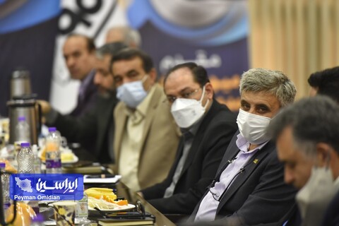 نشست هم‌اندیشی فولاد مبارکه با مراکز خدماتی و تبیین اهداف و استراتژی‌های ۱۴۰۱