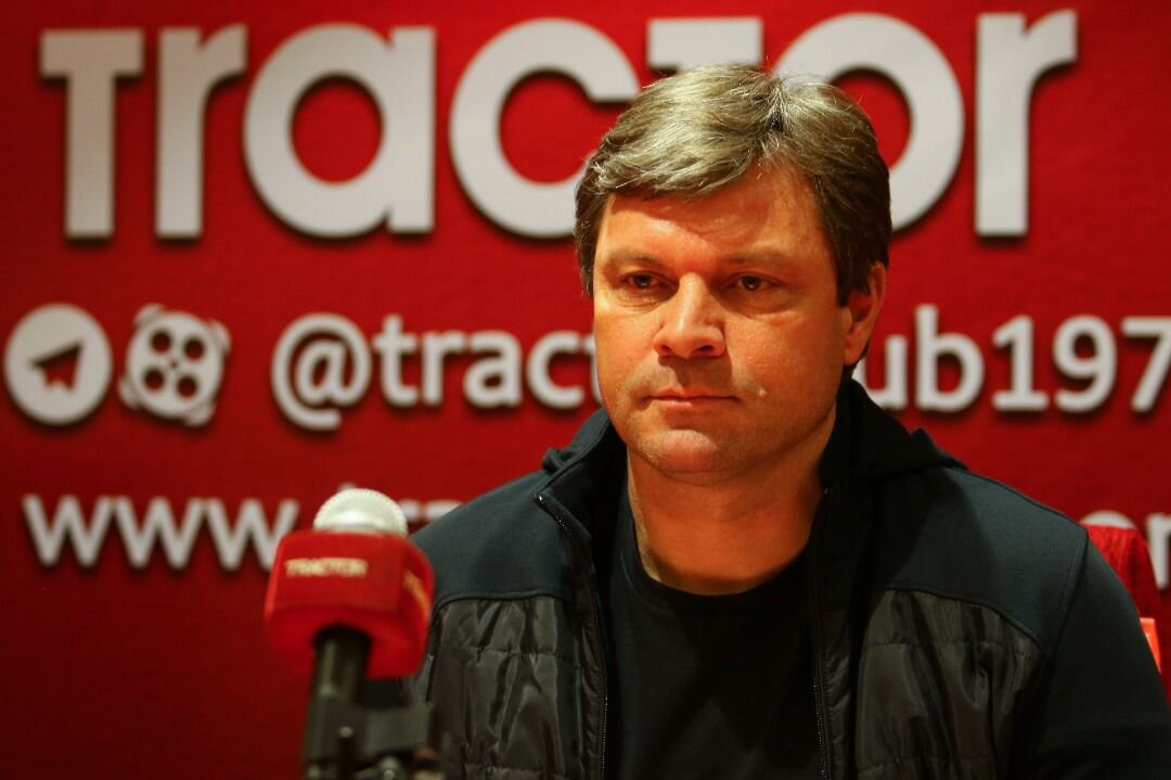 کسی که تراکتور را دوست دارد سنگ پرت نمی‌کند