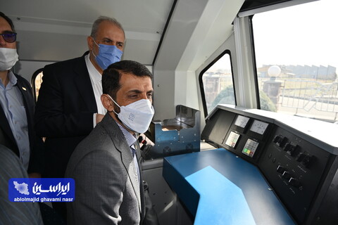 تحویل اولین سری لوکومتیوهای فولاد مبارکه