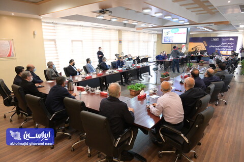 تحویل اولین سری لکومتیوهای فولاد مبارکه