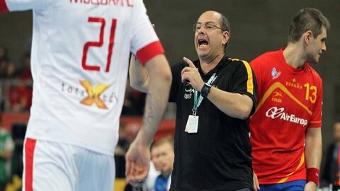 در جام جهانی ایران را تشویق می‌کنم