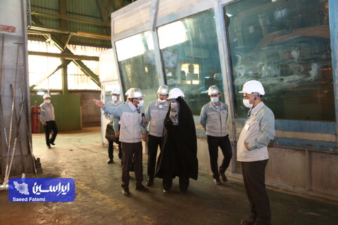 بازدید زهرا شیخی نماینده مردم اصفهان در مجلس شورای اسلامی  از خطوط تولید و تصفیه‌خانه شرکت فولاد مبارکه