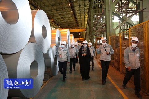 بازدید زهرا شیخی نماینده مردم اصفهان در مجلس شورای اسلامی  از خطوط تولید و تصفیه‌خانه شرکت فولاد مبارکه