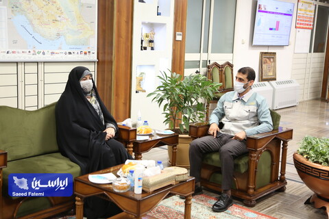 بازدید زهرا شیخی نماینده مردم اصفهان در مجلس شورای اسلامی  از خطوط تولید و تصفیه‌خانه شرکت فولاد مبارکه
