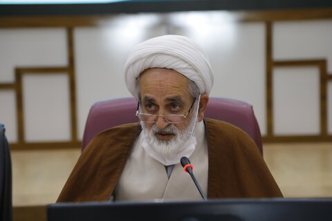 مقام قضایی با متخلفان اطلاع‌رسانی گزارش تحقیق و تفحص فولاد مبارکه برخورد کند