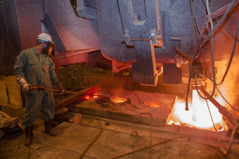 تقویت و گسترش طرح تأمین مالی زنجیره تولید در سال جاری