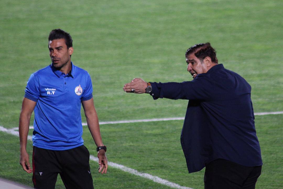 بغضی در گلوی قوم بزرگ لر بود که ترکید